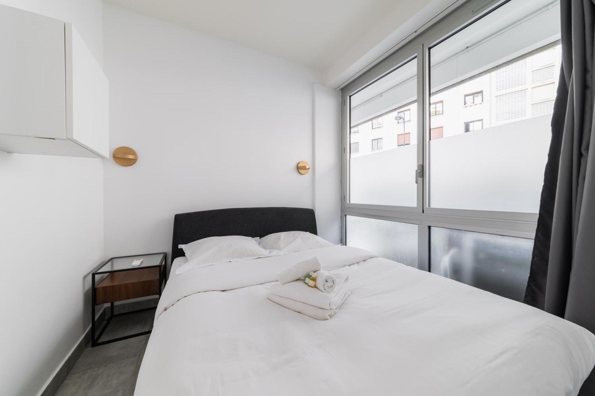 Charmant Appartement Calme Place Du Trocadero - 4P - Flat-Guest Paris Exteriör bild